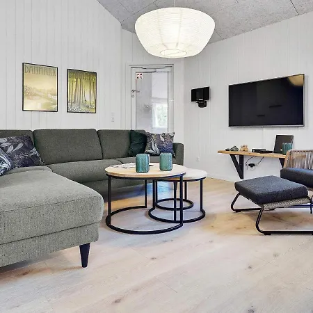 Luxury Retreat In Marielyst - By Traum Semesterbostad Bøtø By